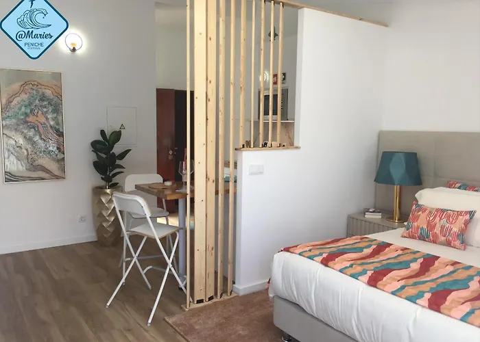 At Maries Beach House Peniche 2