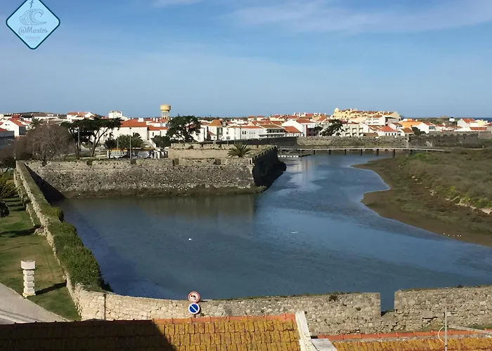 At Maries Beach House Peniche 2
